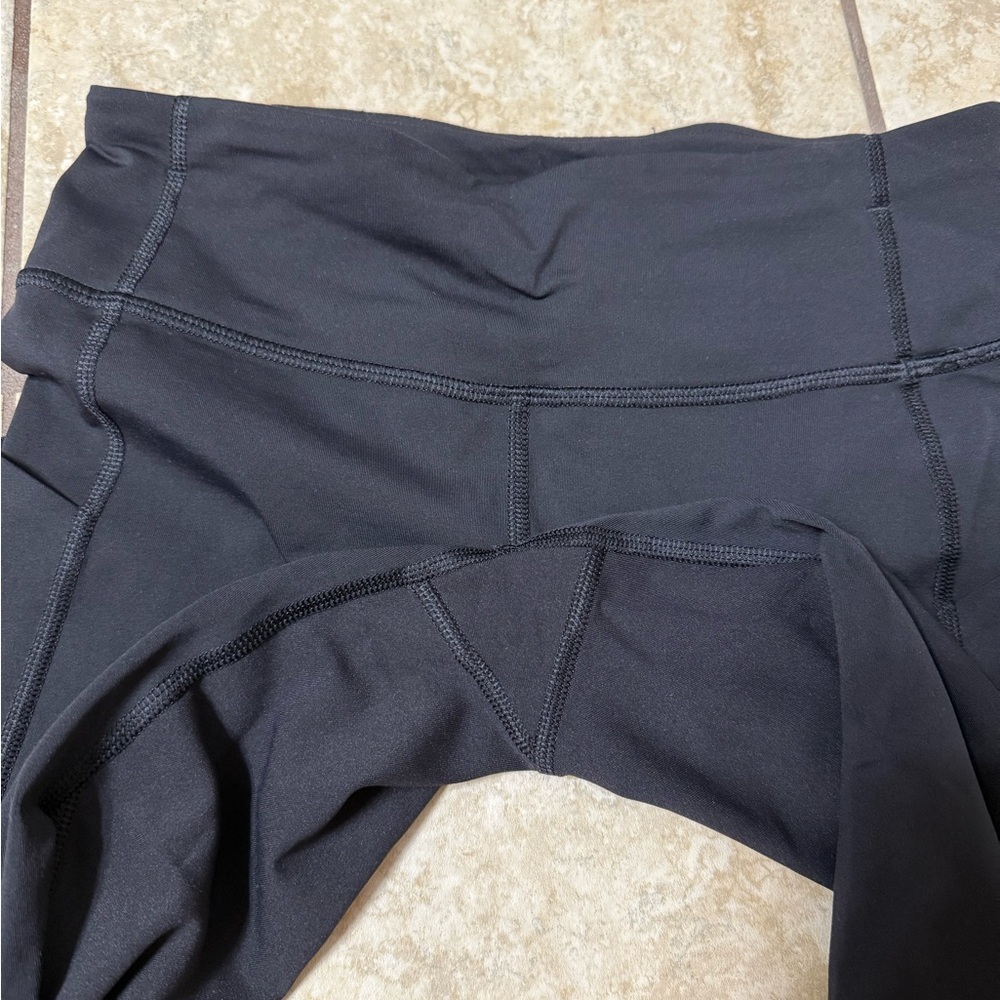 Lululemon Black Cropped Leggings - Picture 8 of 12